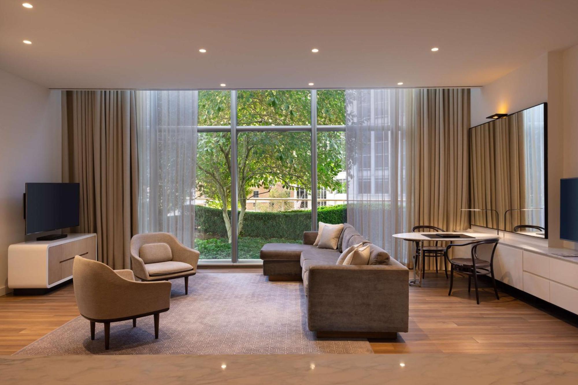 Conrad Washington Dc Hotel Exterior photo