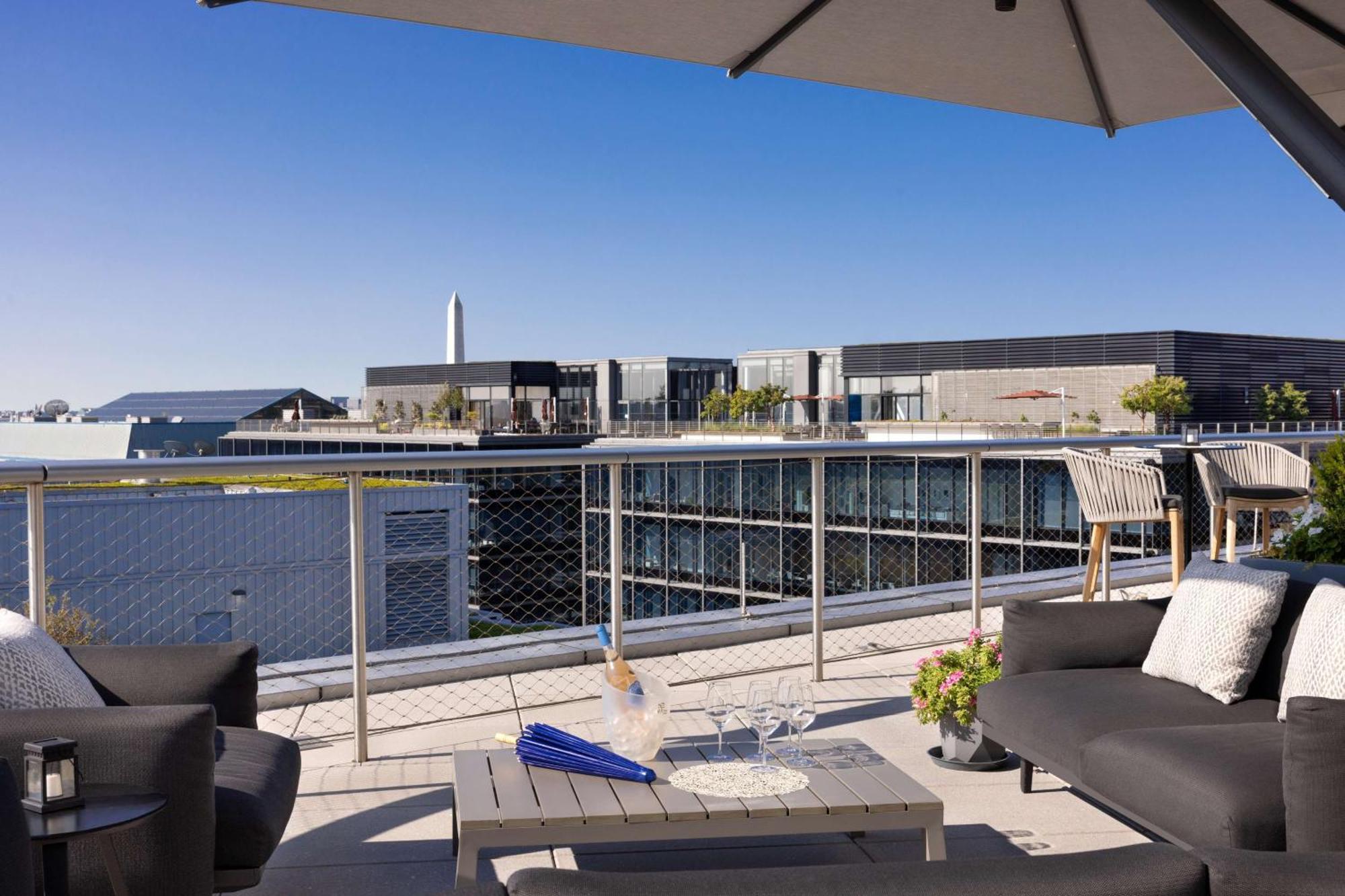 Conrad Washington Dc Hotel Exterior photo